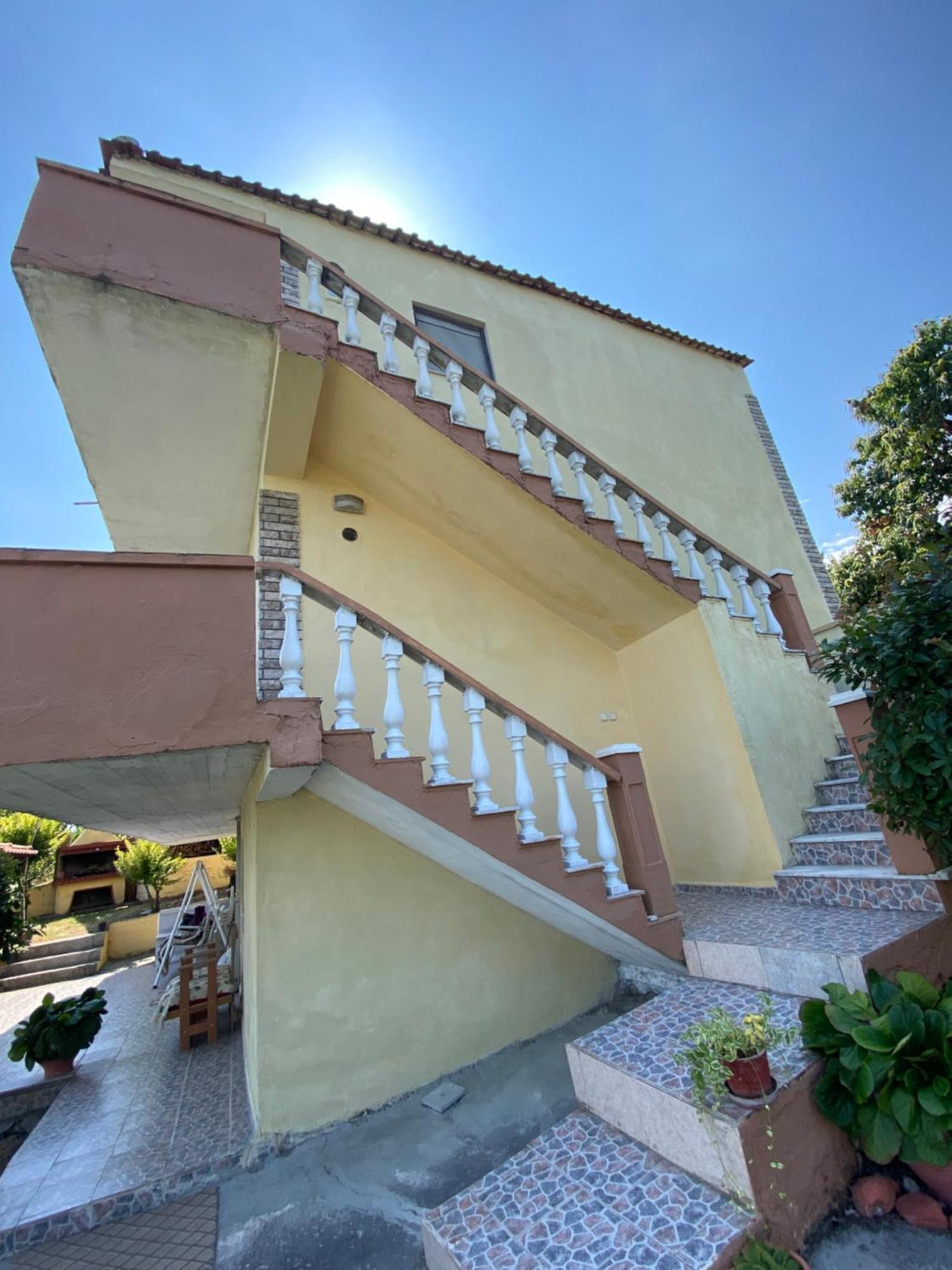 Eυχάριστο Εξοχικό Με Όμορφη Θέα Villa สโกตินา ภายนอก รูปภาพ